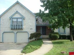 401 NE Wild Plum Ct, Lees Summit, MO 64086