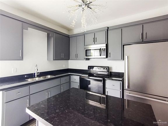 3rd image of 1001 N Maryland St APT 1