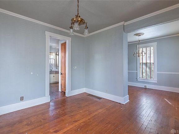 4th image of 308 Maple Ave