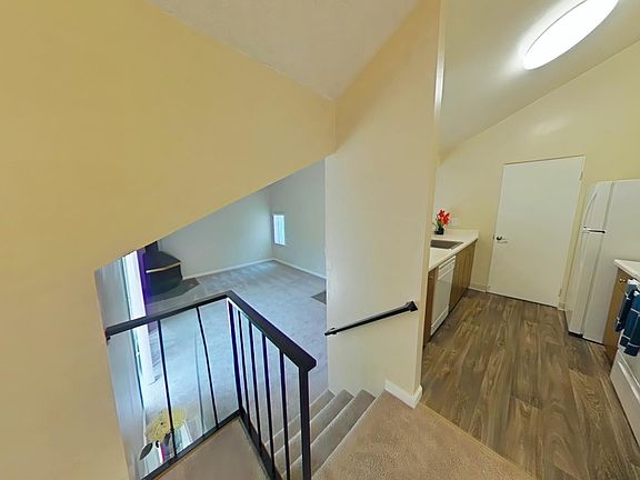 4th image of 2016 Klamath Ave #8