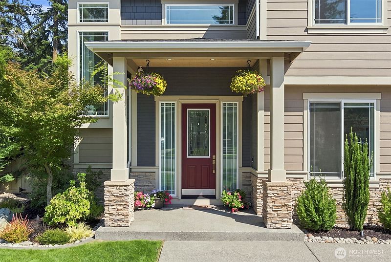 4th image of 4212 Caddyshack Drive NE