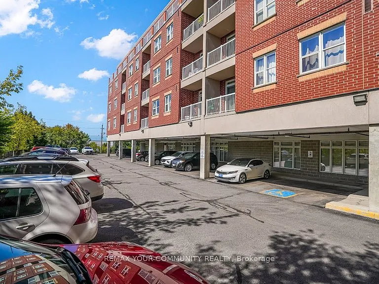 15450 Yonge St #414 — Photo 24