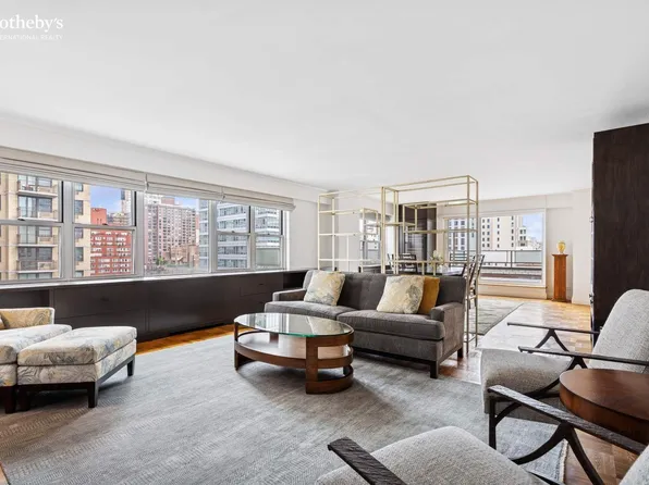 301 East 75th Street image 6 of 30