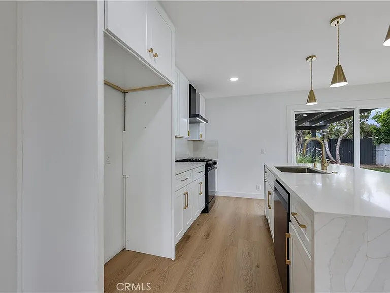 5402 Jefferson St — Photo 37