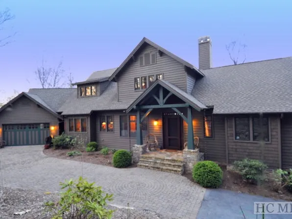 90 Creekwood Ct, Highlands, NC 28717