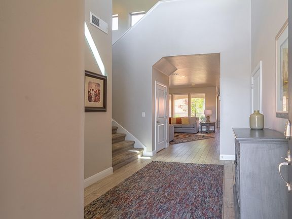 3rd image of 1233 N Casitas Hill Loop