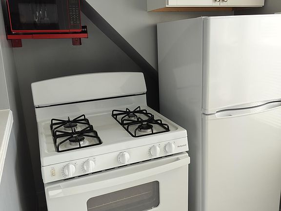4th image of 2088 5th St #2