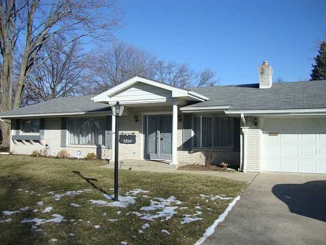 2nd image of 5224 Pickfair Dr