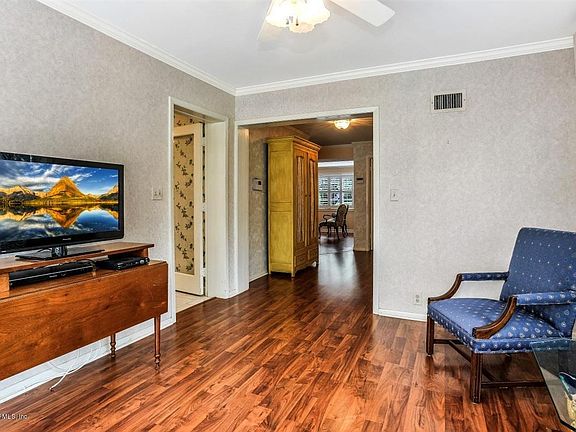 3rd image of 4242 Ortega Blvd APT 9