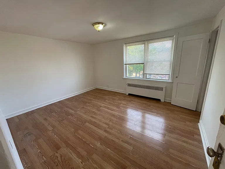 1546 Stevens St — Photo 6
