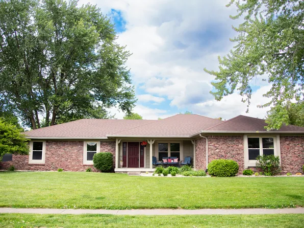 8311 Chateaugay Dr, Indianapolis, IN 46217
