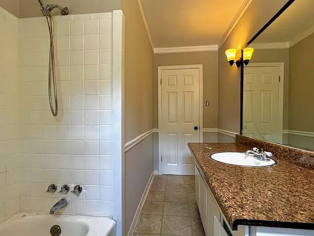 1436 Drayton Woods Dr — Photo 9