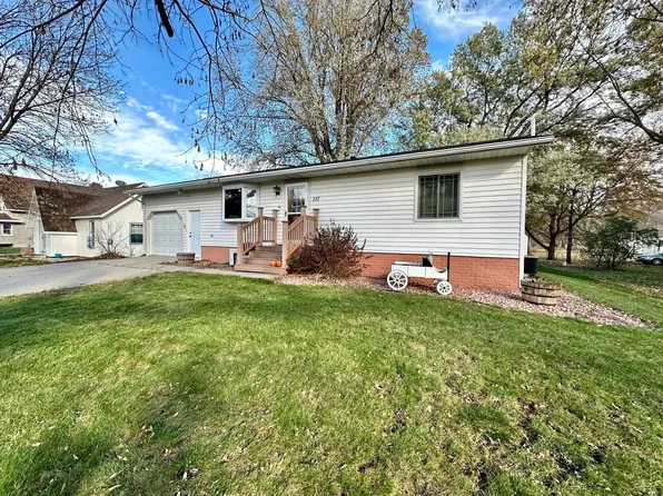 111 N Redwood St, Lynd, MN 56157