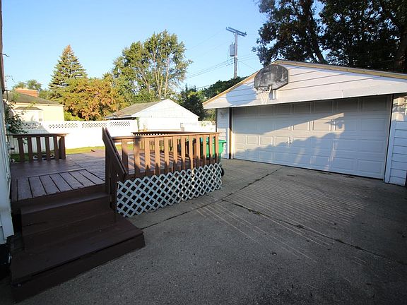 2nd image of 33646 Alta St