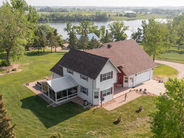 18596 322nd St, Elbow Lake, MN 56531