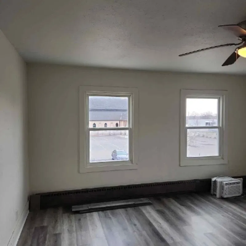 Studio, 1.0 bath, $785 — Photo 4
