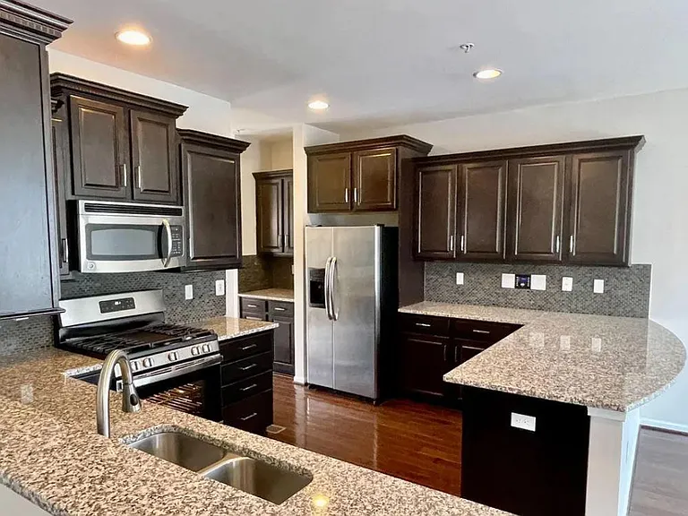7827 Crystal Brook Way — Photo 20