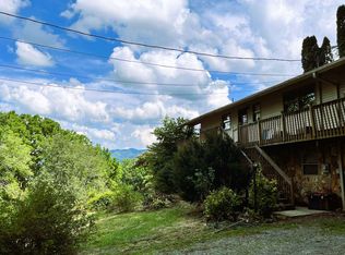 505 Hyatt Creek Rd, Marble, NC 28905