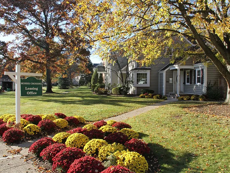 Morris Crossing Townhouses — Photo 1