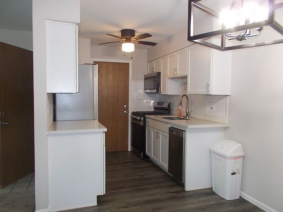 5th image of 10430 Ridgeland Ave APT 12