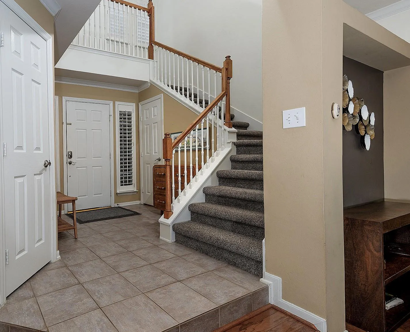 3 bed, 2.5 bath, 2087 sqft, $3,400 — Photo 3