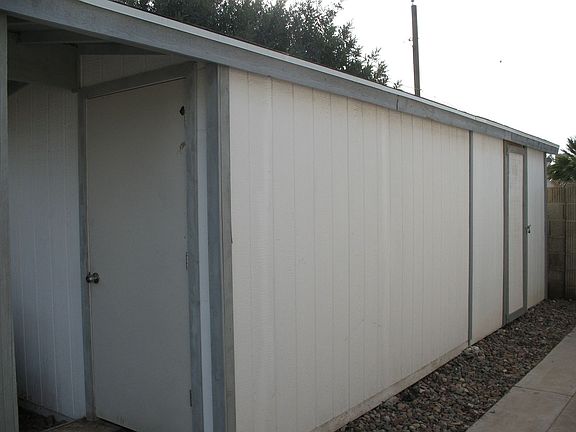 HUge Shed w/Electric