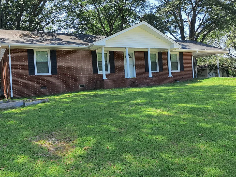 2505 Ashworth Lake Rd