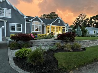 44 Edwards Ln E, Blue Point, NY 11715