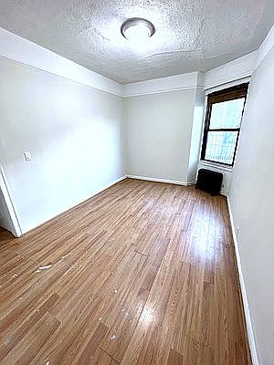 4th image of 21-16 35th St #5I