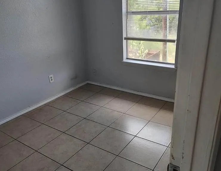 2637 Rosalee Ave #4 — Photo 4