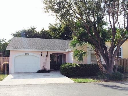 3rd image of 10191 NW 51st Ln