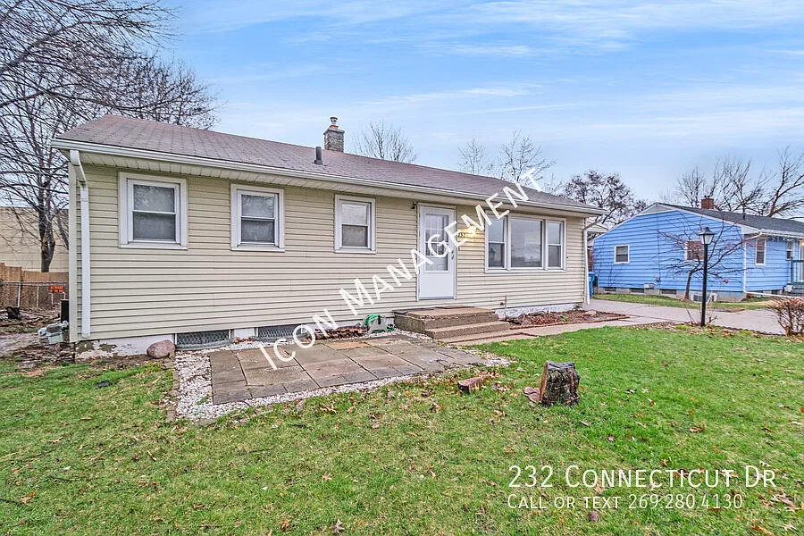 Beautiful Portage home! — Photo 3