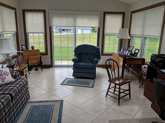 5th image of 2349 Foxwood Dr