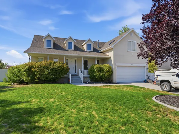 395 E Premier Ln, Grantsville, UT 84029