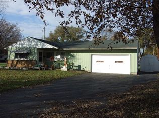 608 Broadway St, Fostoria, OH 44830