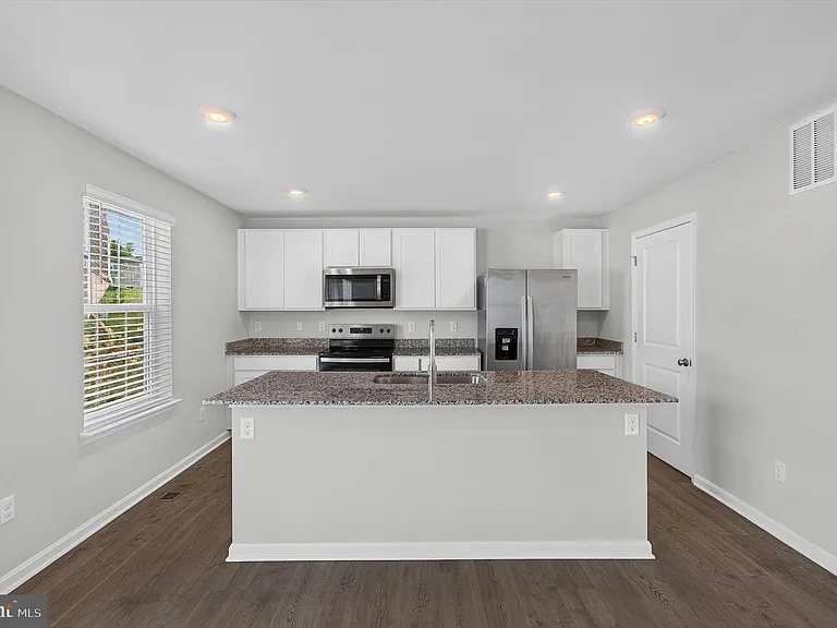 3155 White Tail Dr — Photo 12
