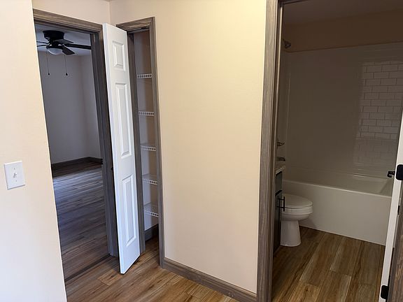 5th image of 513 Gillham St