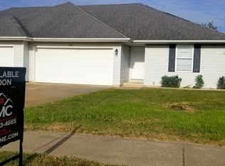 815 N Pinewood Ave, Republic, MO 65738