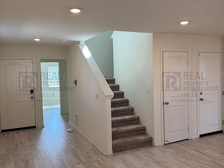 29555 Copper Hill Ct — Photo 4
