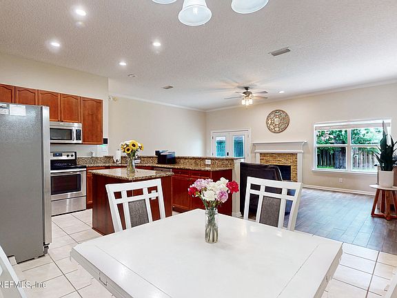 2nd image of 1522 QUAIL WOOD Court