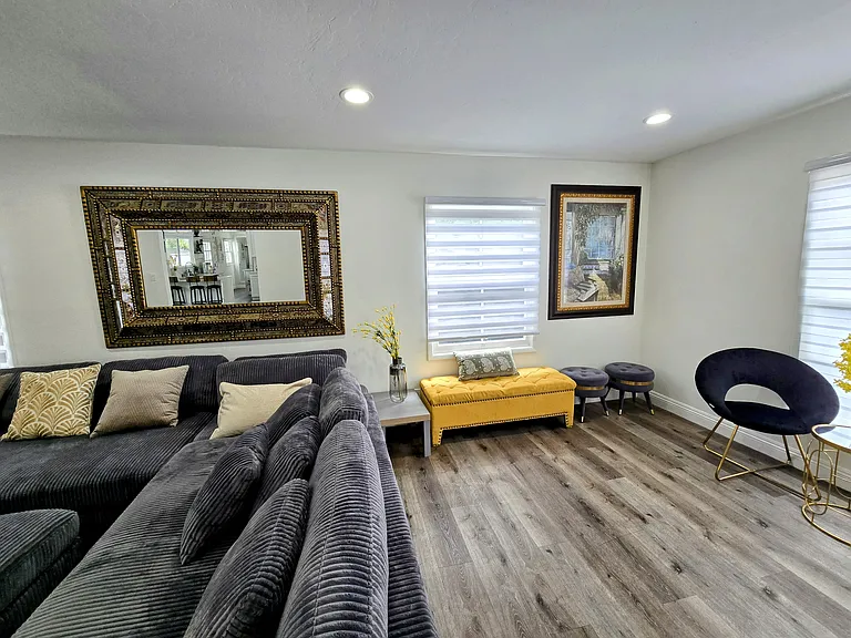 2548 E Wilson Ave — Photo 87