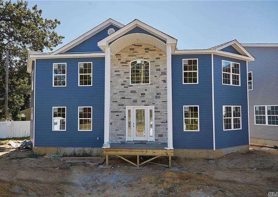 1st image of 290 Sylvan Dr W
