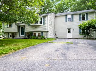 44 Ellen Cir, Yarmouth, ME 04096