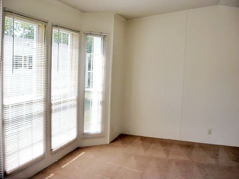 4th image of 38087 Le Chateau Blvd