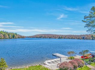 71 Lake Dr, Lake Harmony, PA 18624