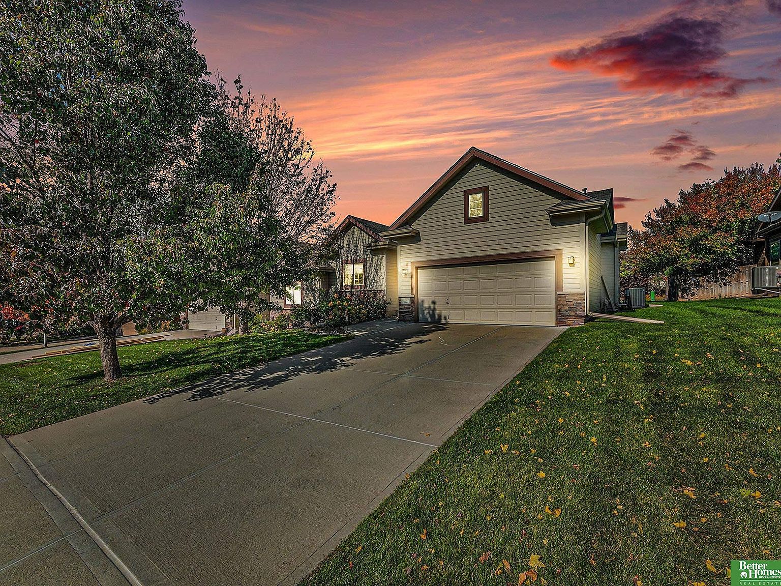 17302 Emmet St, Omaha, NE 68116 | Zillow