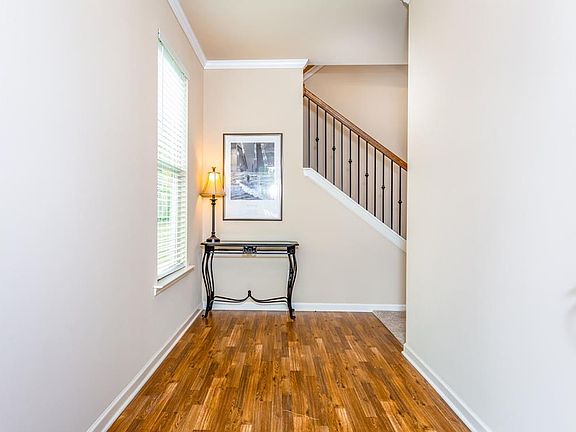 5th image of 269 Highland Village Ln