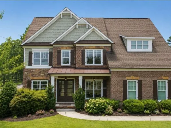 940 Lake Charles Dr, Roswell, GA 30075