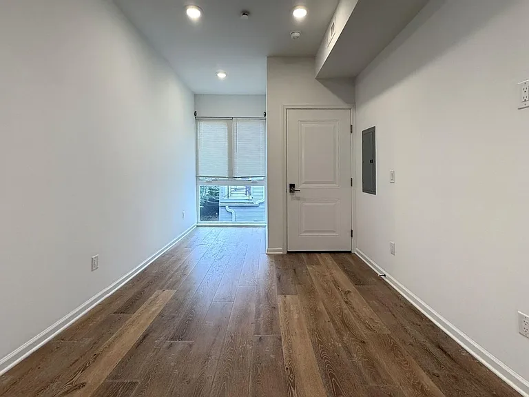 5225 Walnut Street — Photo 6