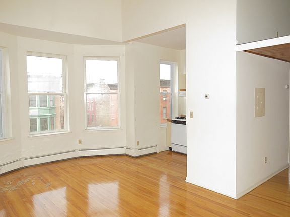 3rd image of 500 Jersey Ave APT 4C